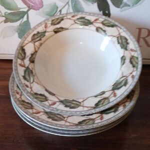 Leafy Vine Pattern Soup/Pasta Bowls
